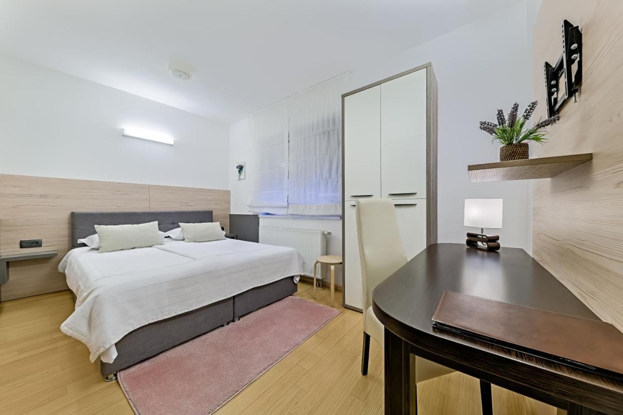 Madison Luxury Apartments & Rooms ซาเกร็บ ภายนอก รูปภาพ