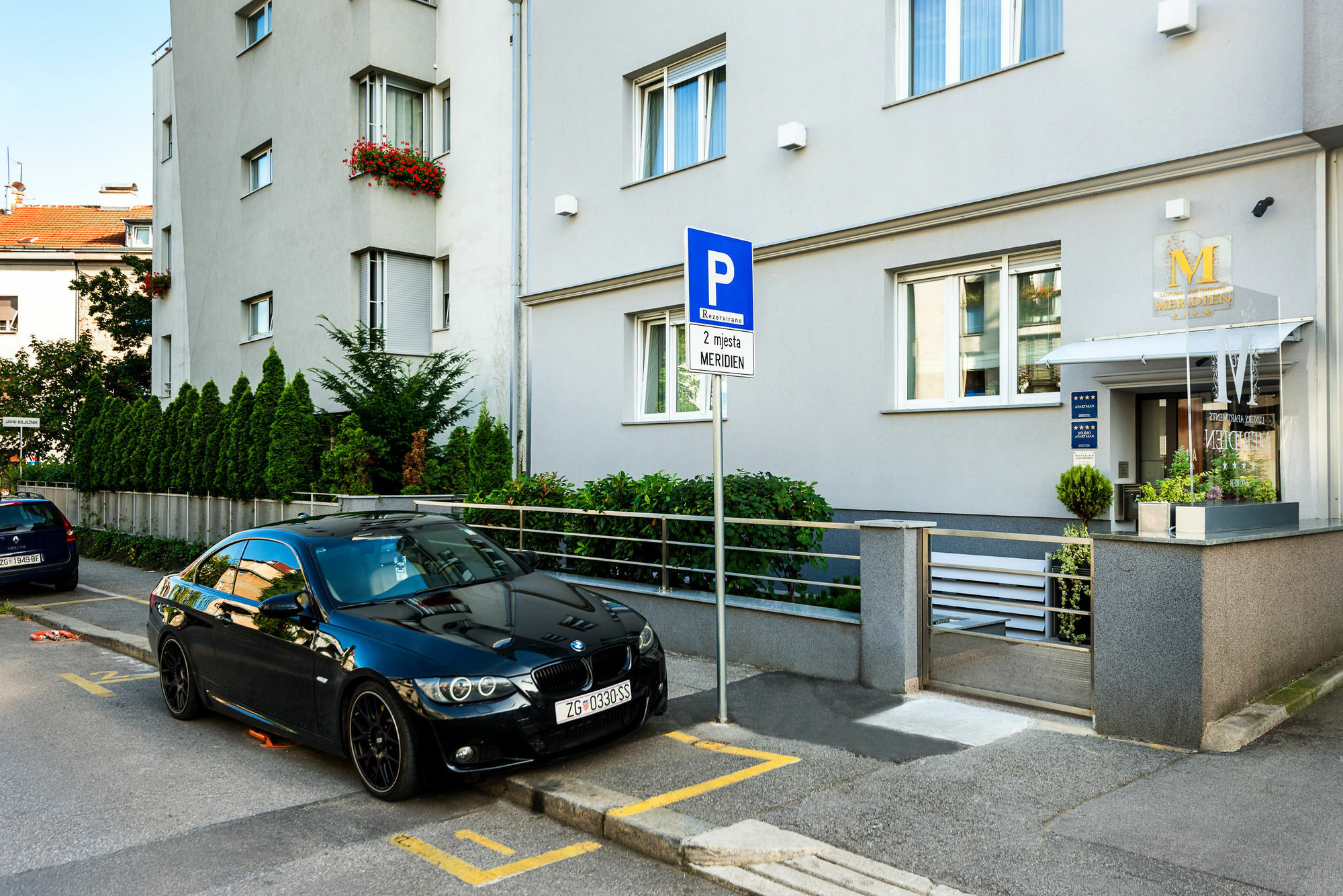 Madison Luxury Apartments & Rooms ซาเกร็บ ภายนอก รูปภาพ