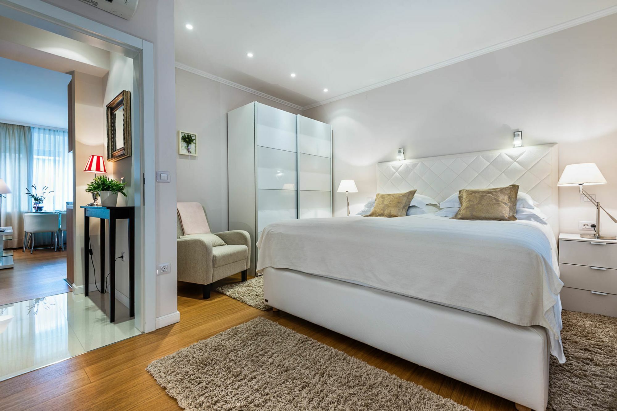 Madison Luxury Apartments & Rooms ซาเกร็บ ภายนอก รูปภาพ